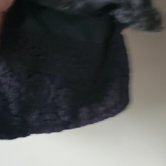 Distressed jean shorts - Picture 3 of 4